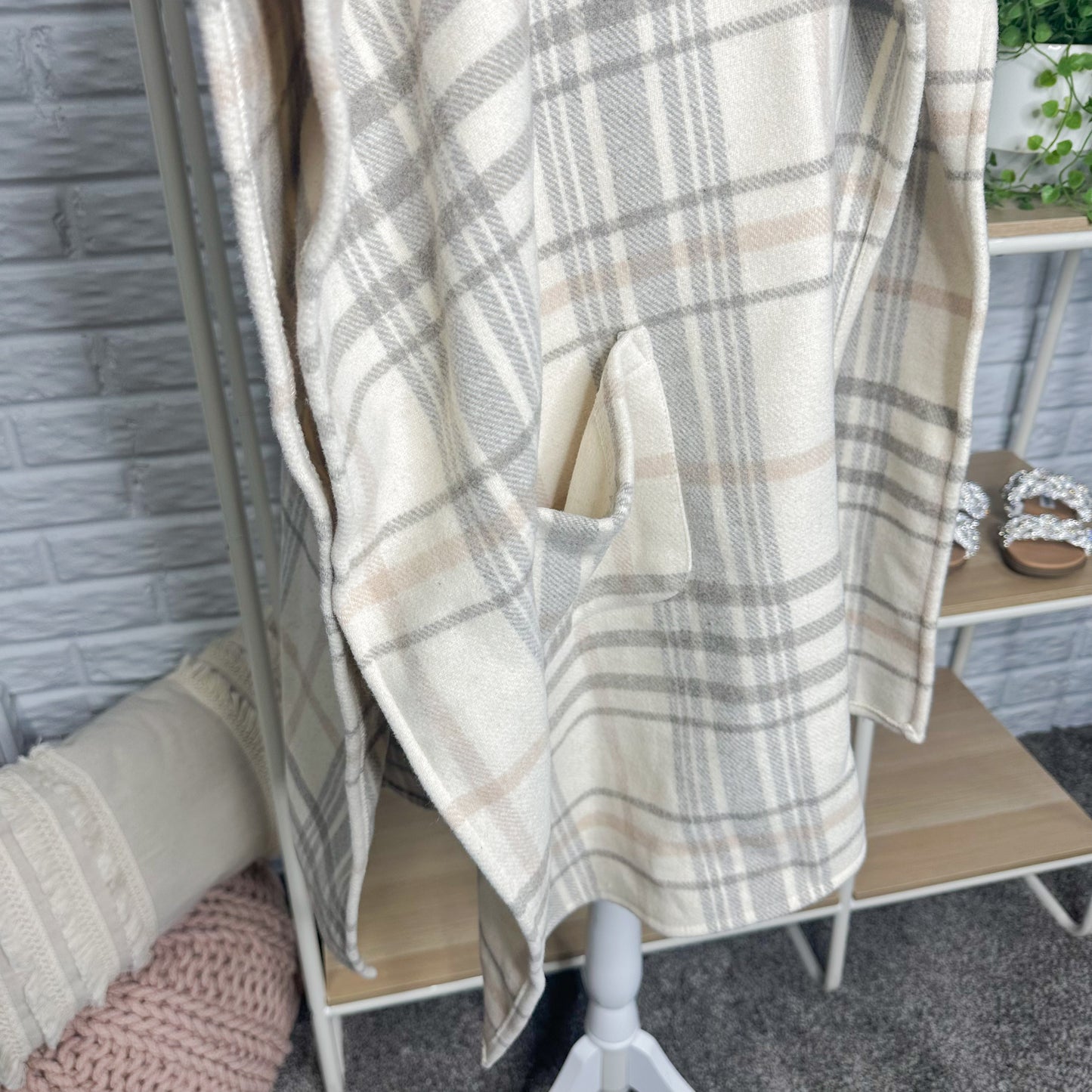 LOFT New Plaid Oversized Wrap (XS/S)