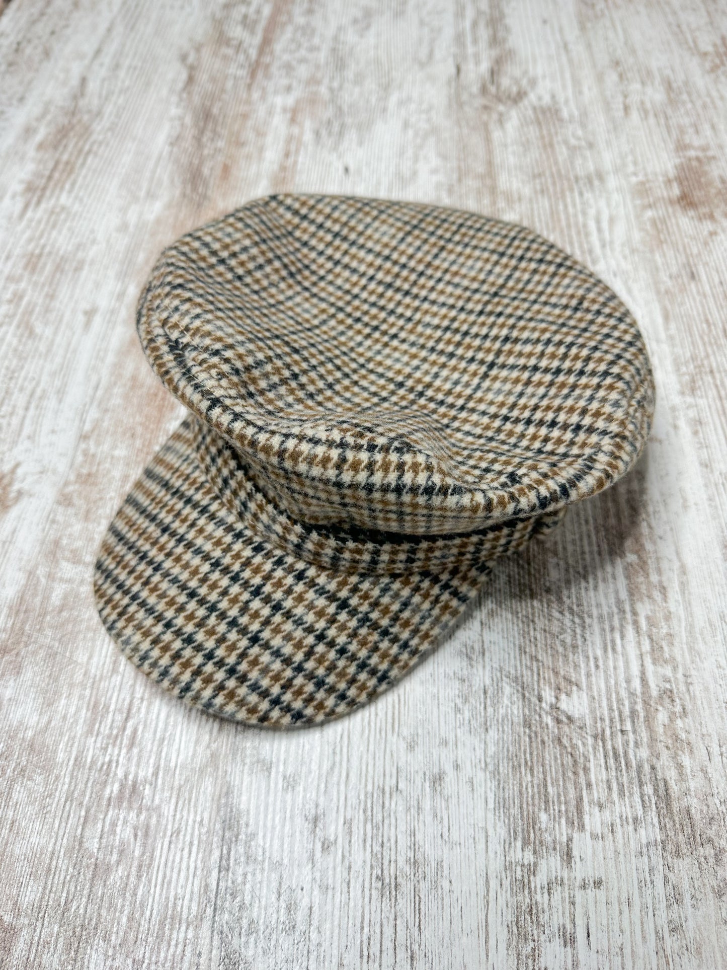 Maurice’s Houndstooth Fiddler Cap