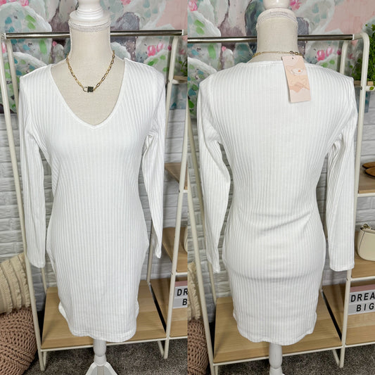 New White Ribbed Long Sleeve Dress Size Large