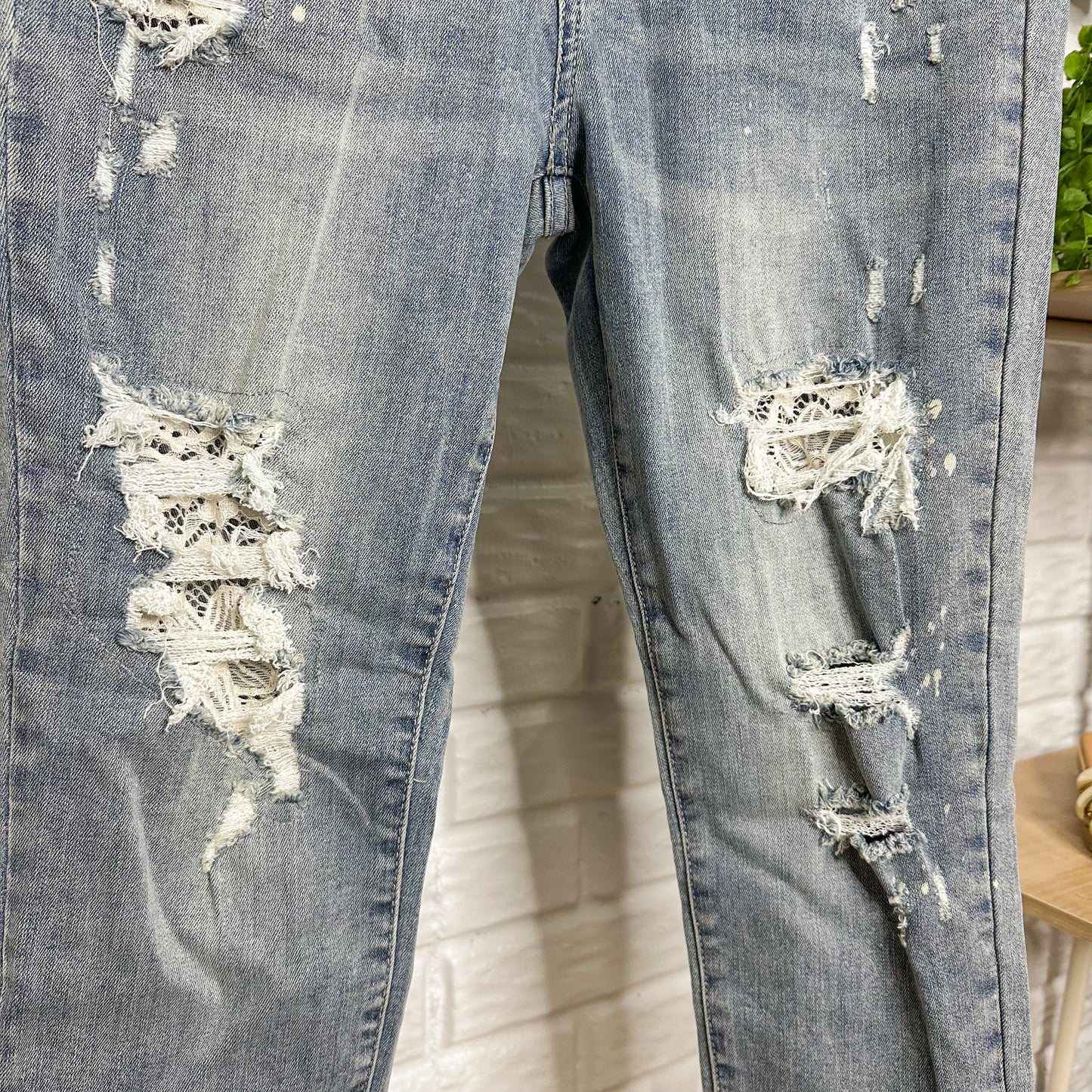 Judy Blue Lace Patch Skinny Jeans (29)