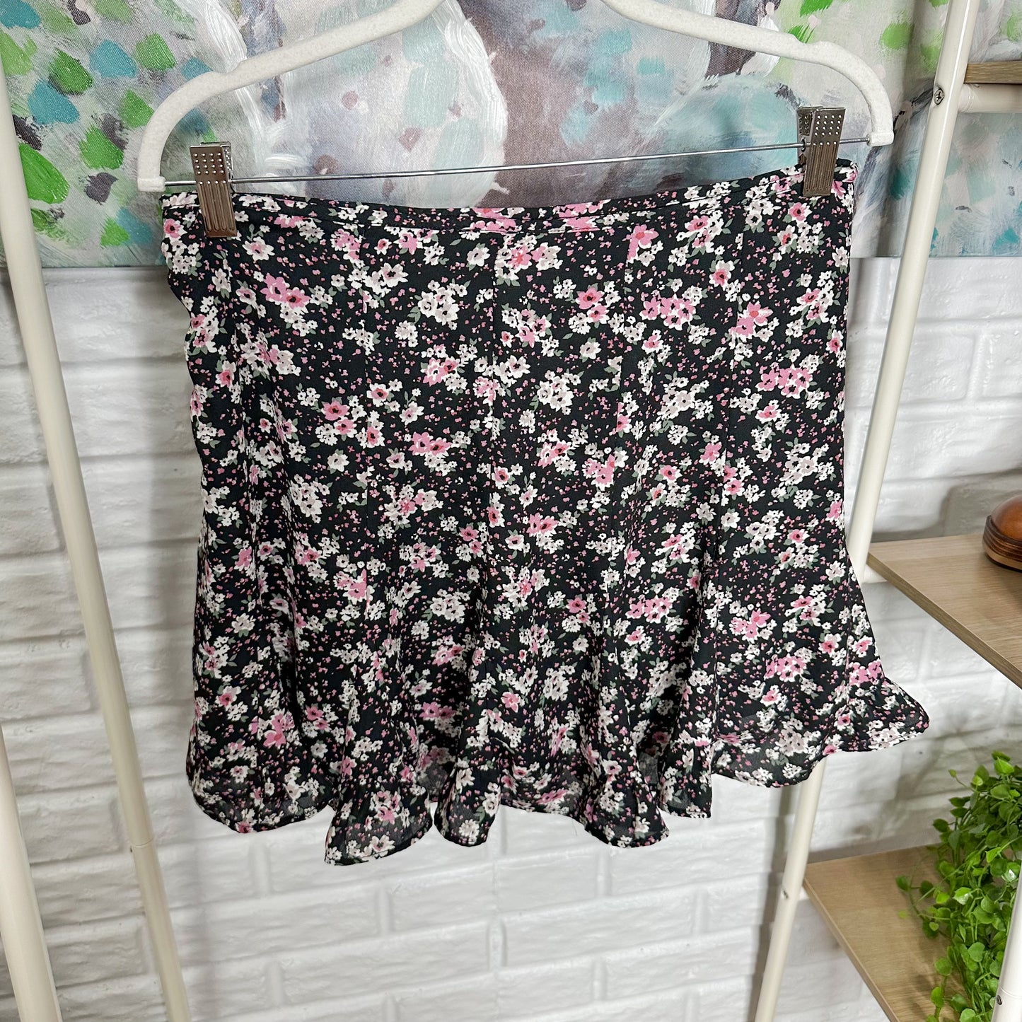 Blu Pepper Floral Skort (L)