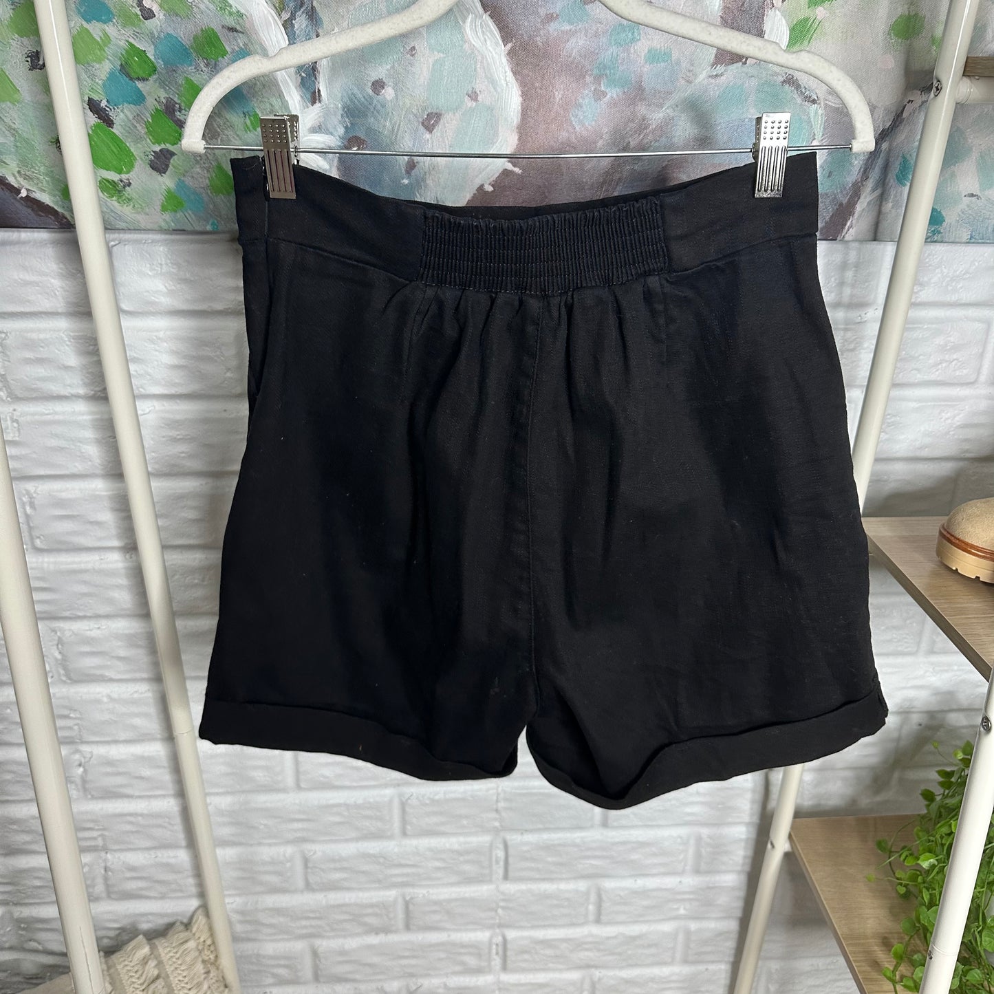 Unicloset Black High Waisted Shorts (M)