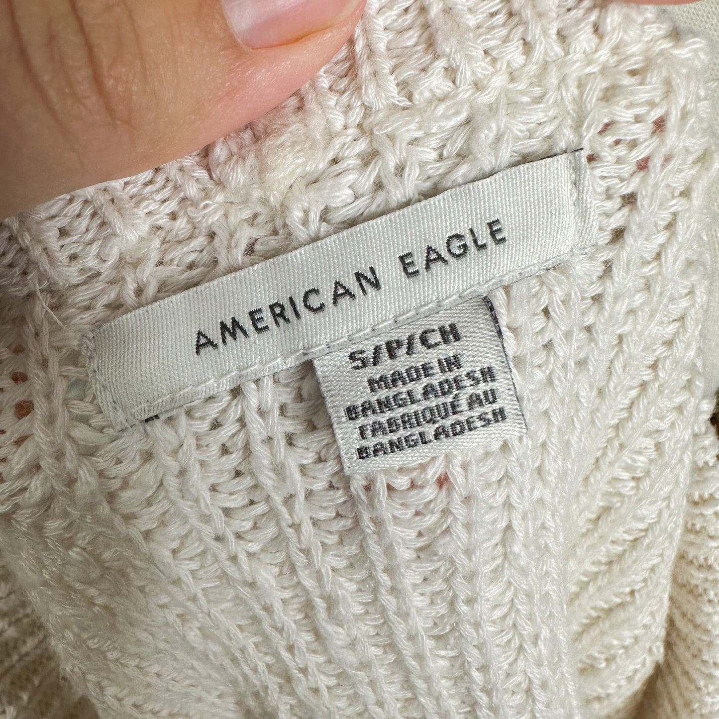 American Eagle Cream Chunky Knit Cardigan Size Small