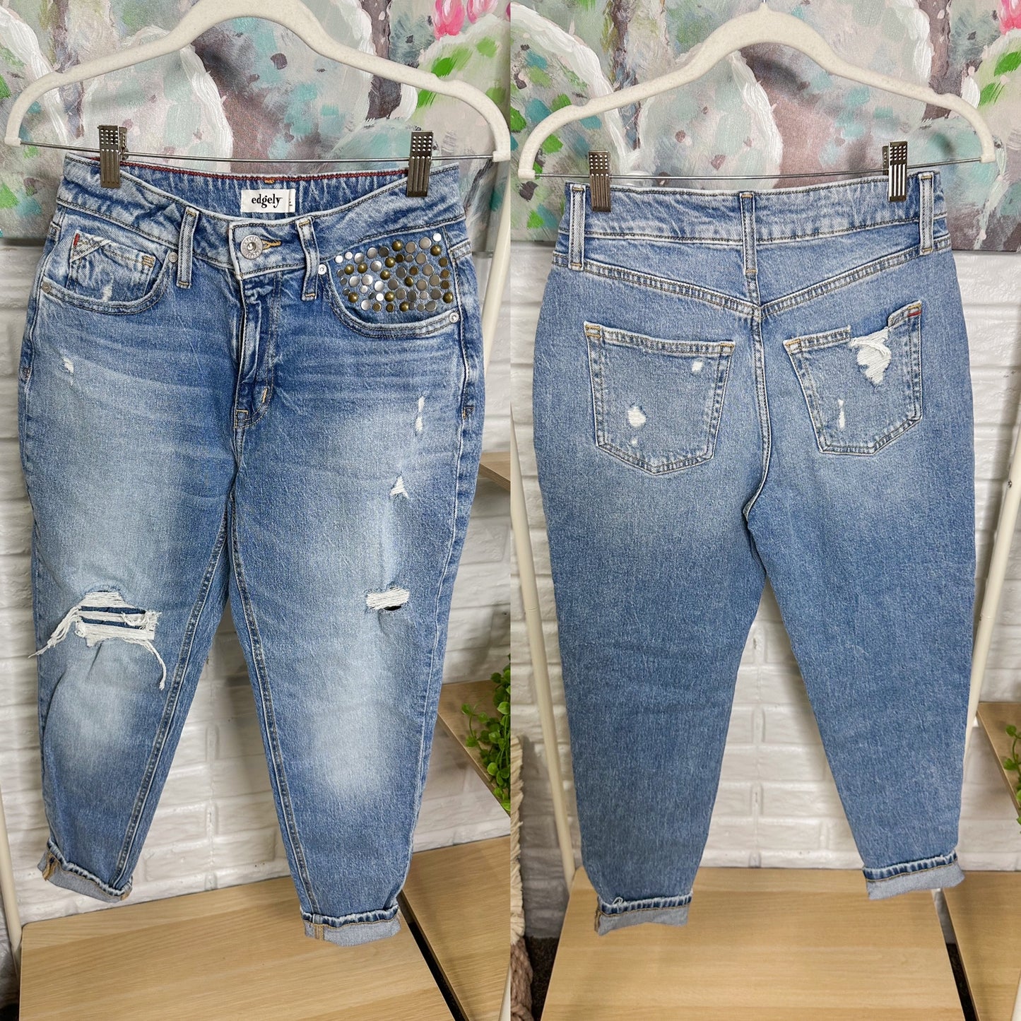 Maurice’s Edgely High Rise Studded 90s Jeans Size 2