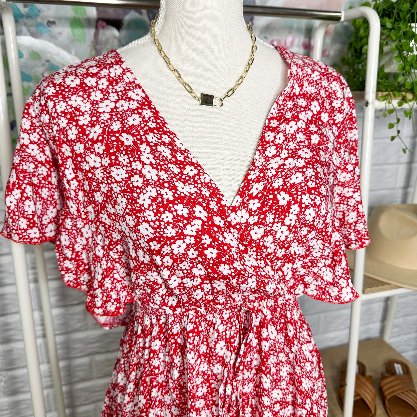Short Sleeve Red Floral Mini Dress Size Medium
