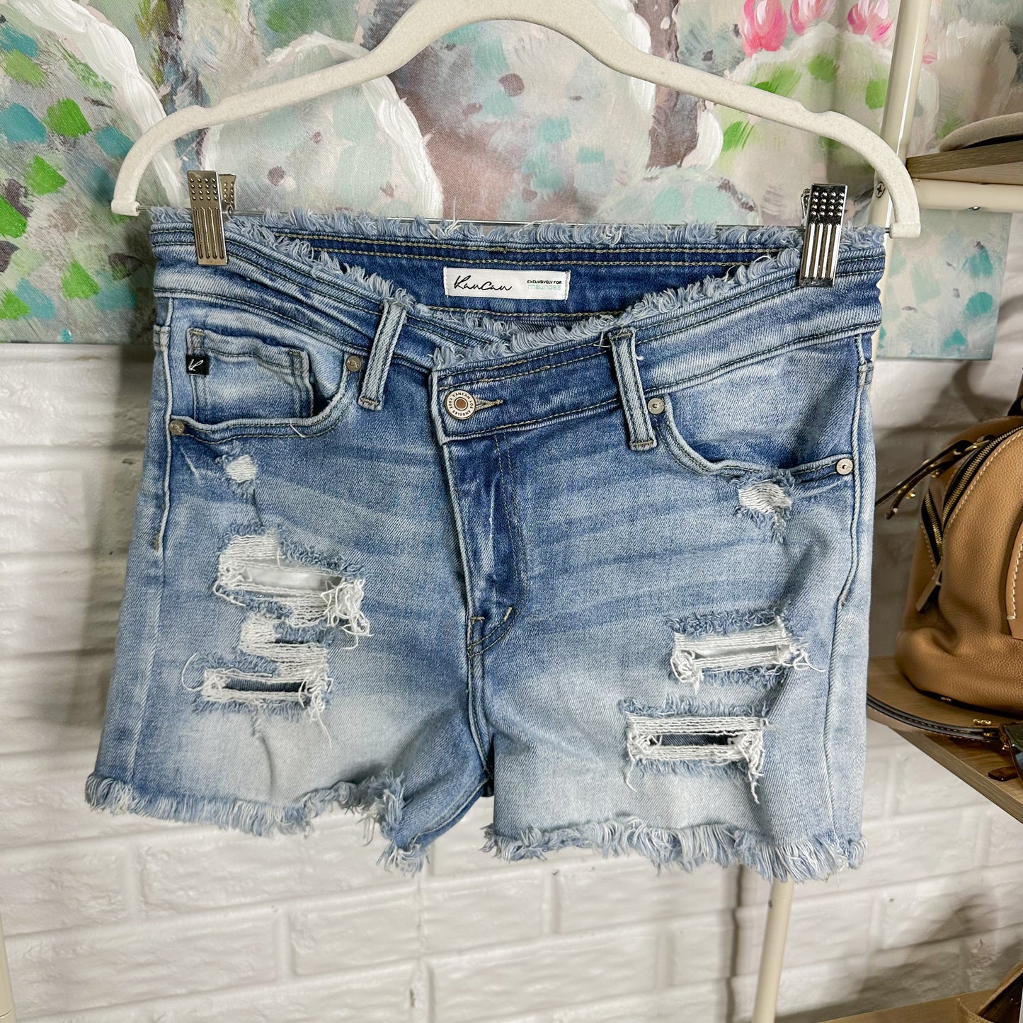 KanCan Crossover Distressed Shorts Size 28