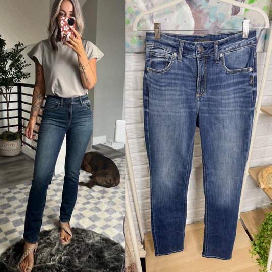 Silver Jeans Avery High Rise Straight Jeans (W28/L31)