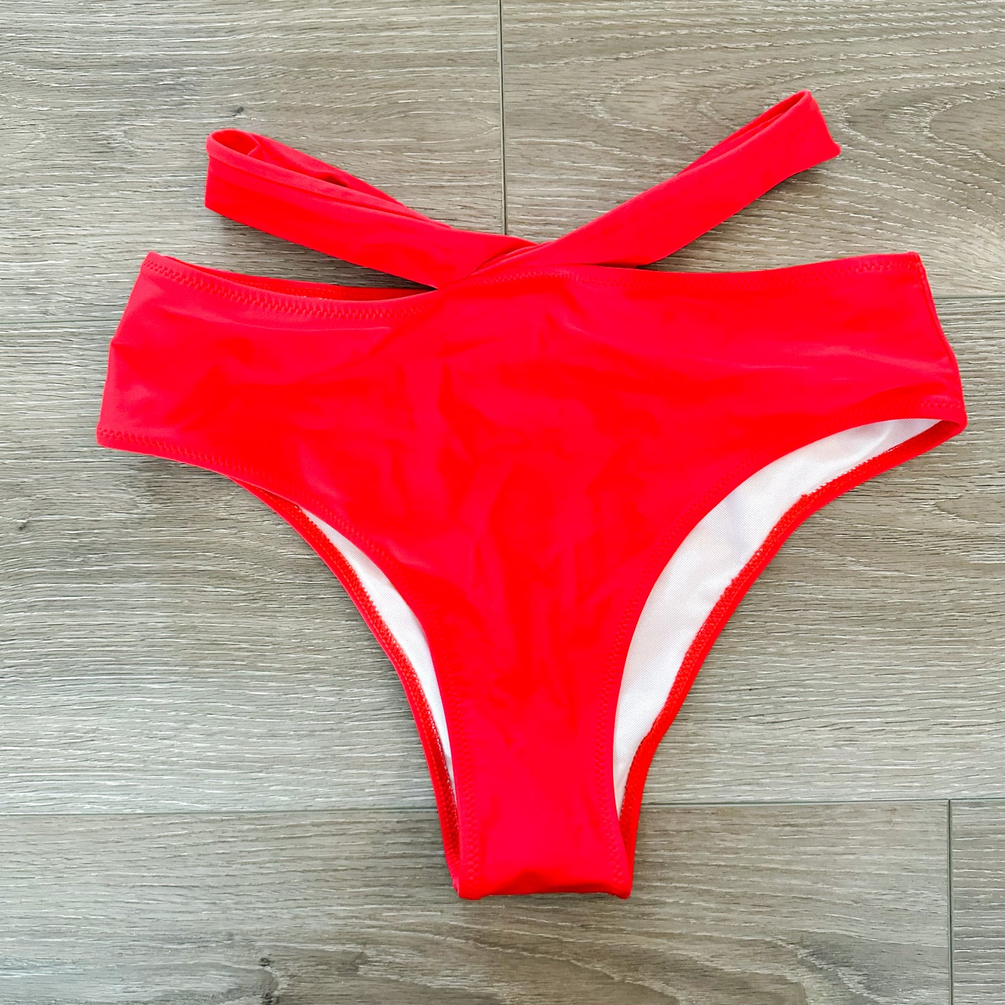 Hilor New Red Cut Out Bikini Size Medium