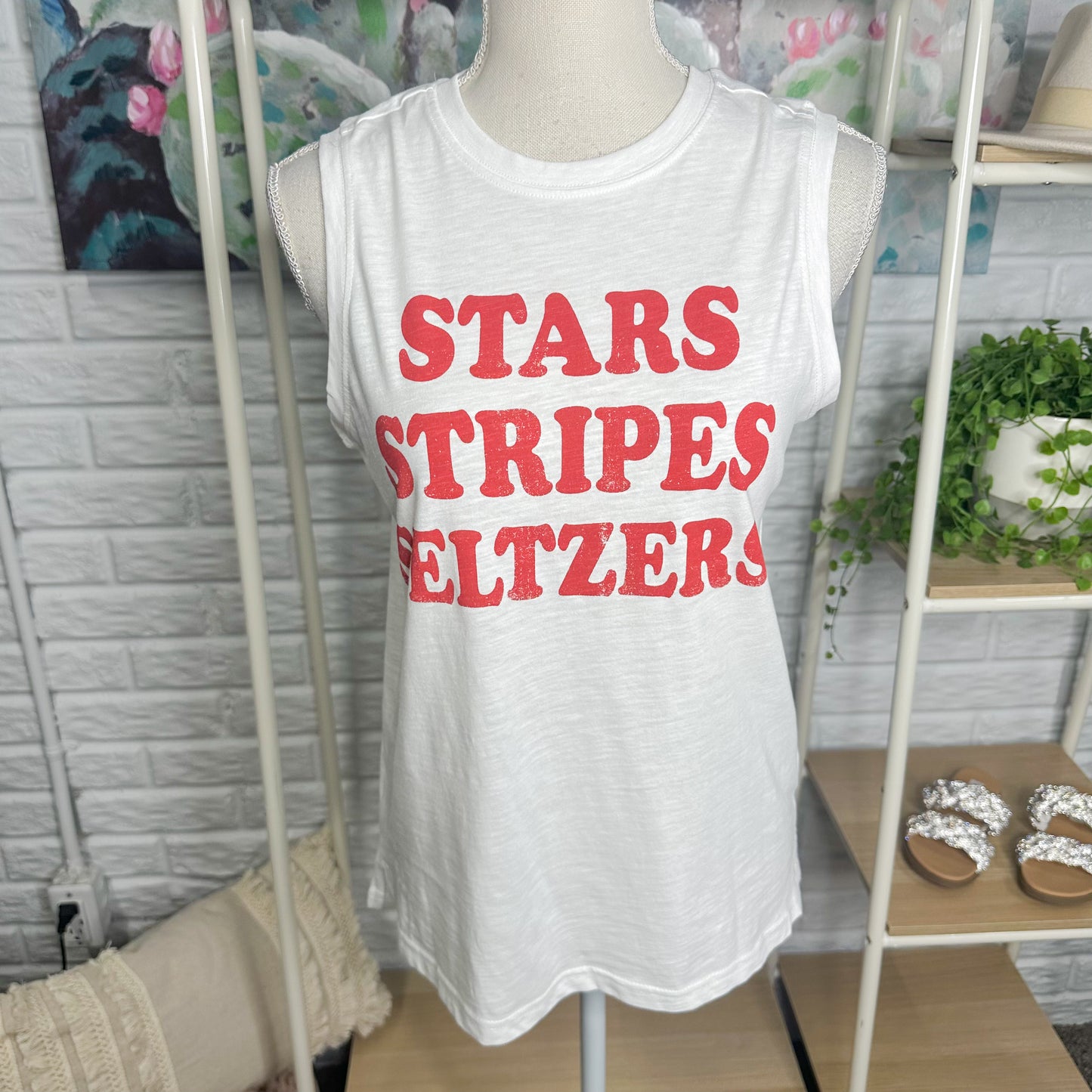 Maurice’s New Stars Stripes & Seltzers Graphic Tank (XS)