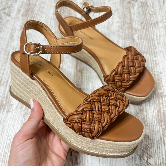 Time & Tru Braided Wedge Sandal (6)