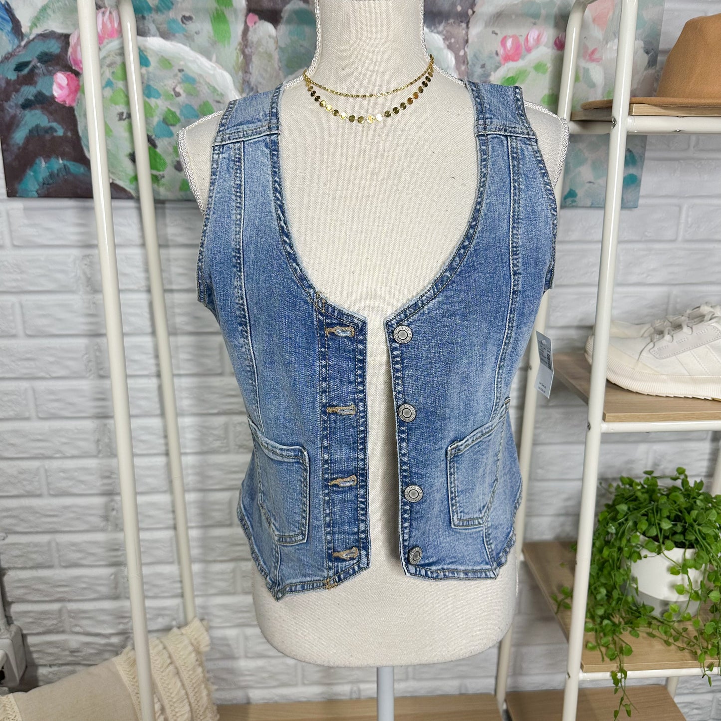 Maurice’s New Fitted Denim Vest (XS)