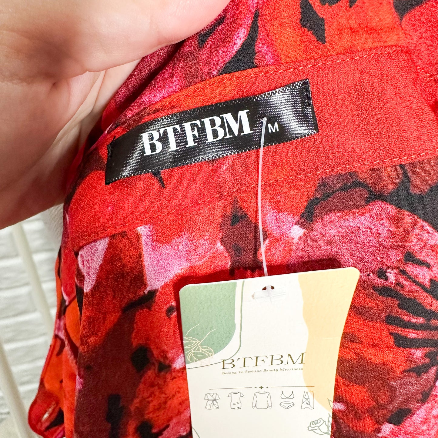 BTFBM New Red Pattern Button Down Blouse Size Medium