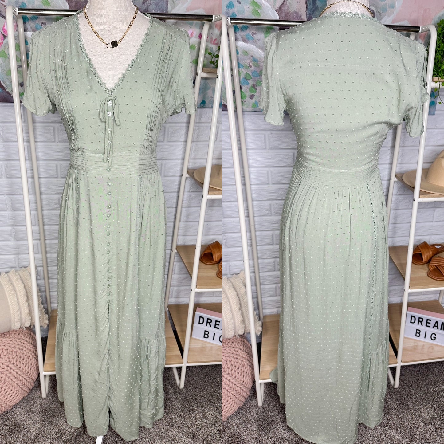 Lulus Completely in Love Green Swiss Dot Button Front Maxi Dress Size Small