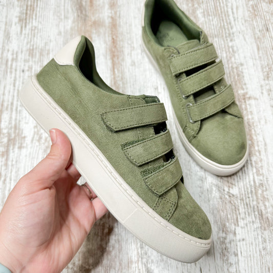Time and Tru Green Three Strap Velcro Sneaker Size 6