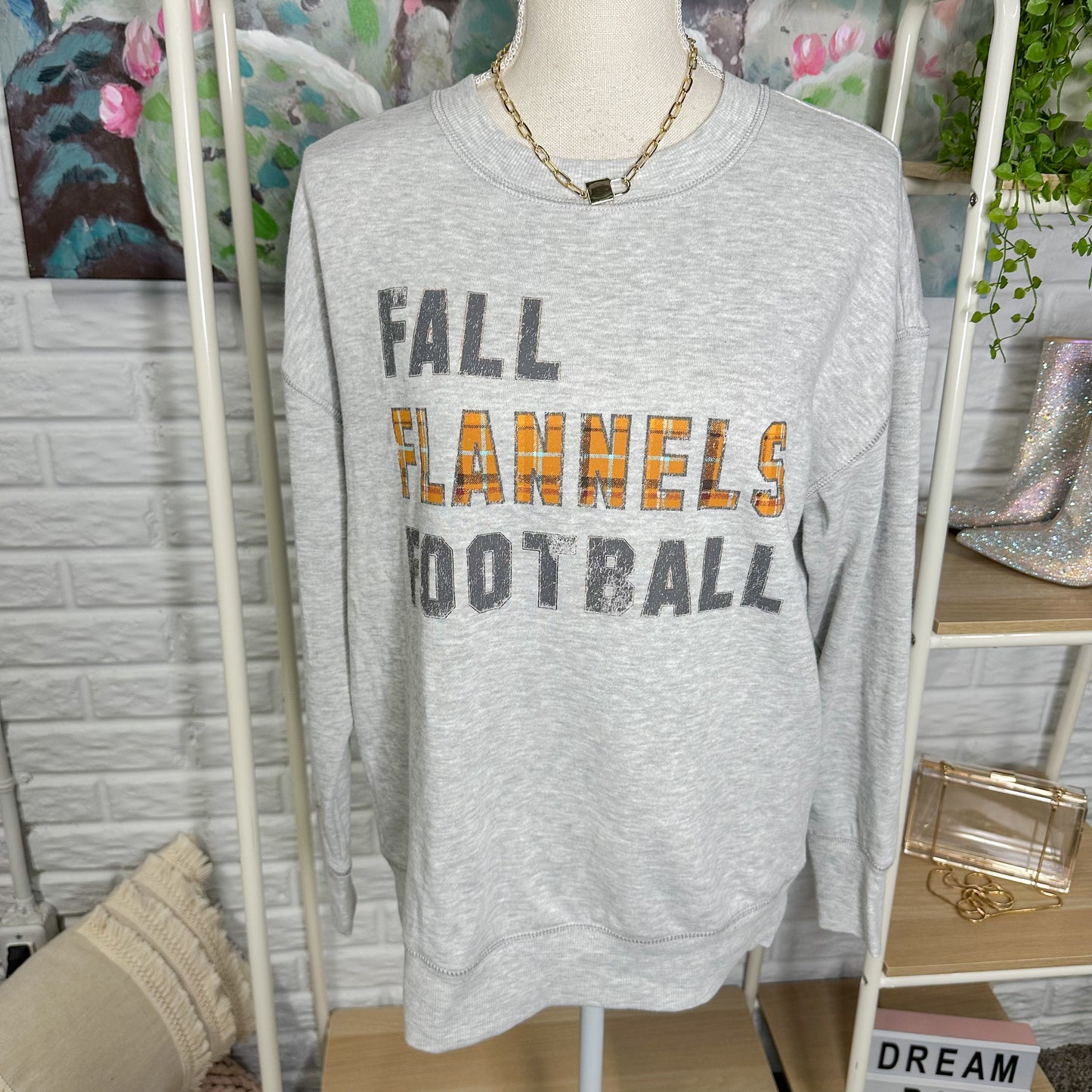 Maurice’s New Fall Flannels & Football Graphic Sweatshirt Size Small