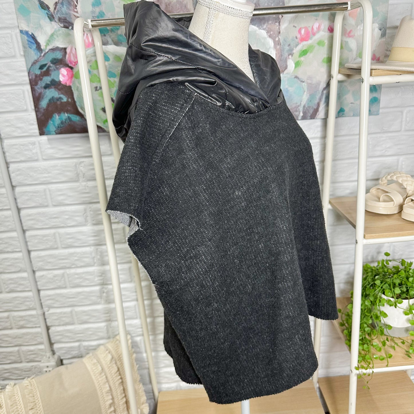 LUUKAA Wool Hooded Poncho Top Size 10