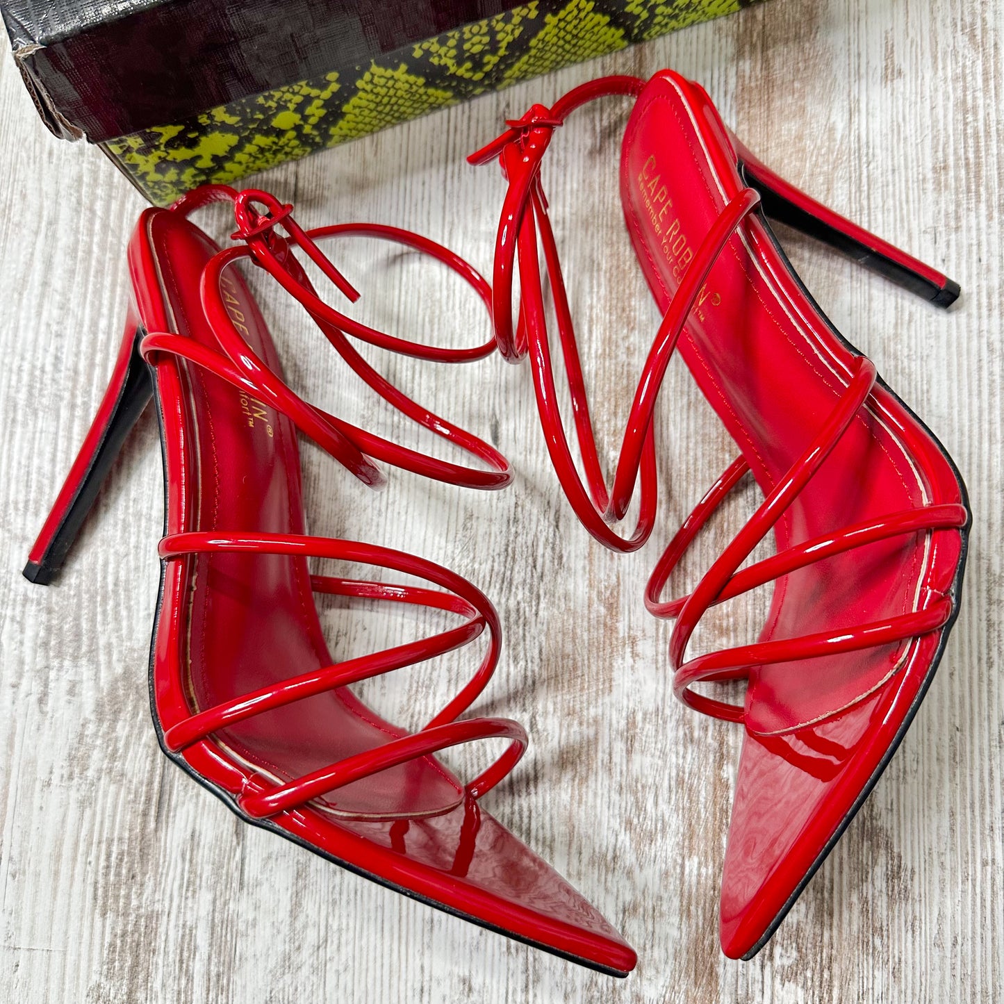 Cape Robbin New Ada Red Heels (9.5)