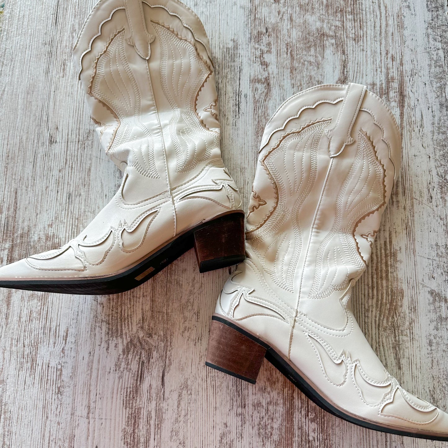 Ivory/Tan Western Boot Size 9