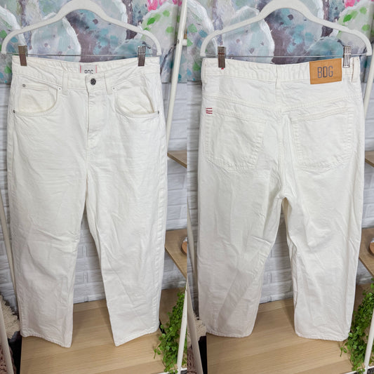 Urban Outfitters BDG White High Rise Relaxed Jeans (29)