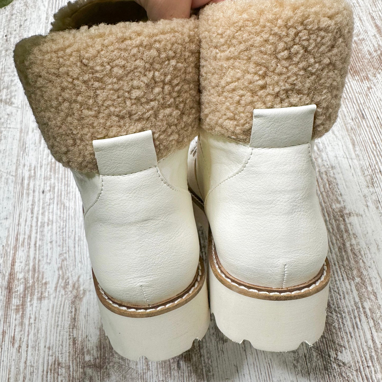 Oasis Society Aaliyah Sherpa Winter Boot Size 6.5