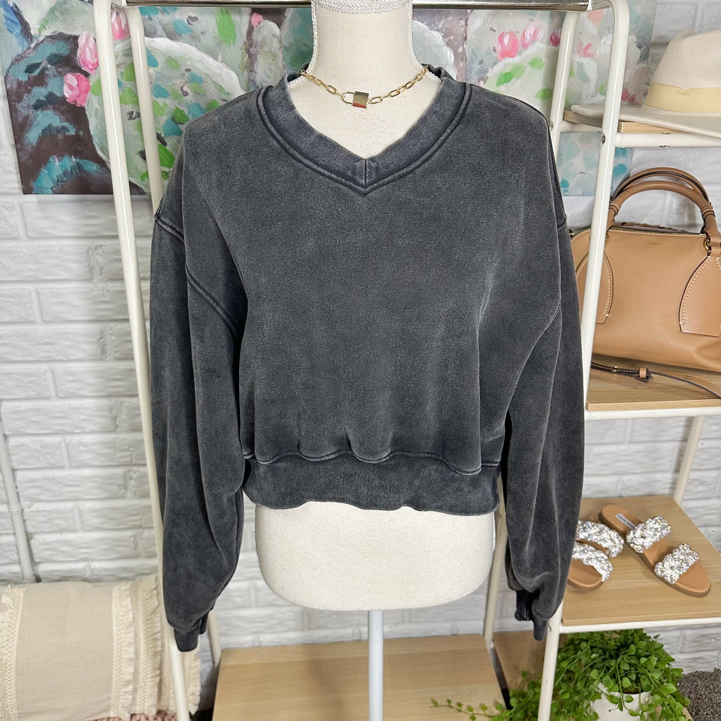 Hatant Black Mineral Wash Cropped Sweater Size Large