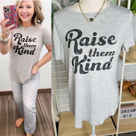 Maurice’s New Raise Them Kind Graphic Tee Size Small