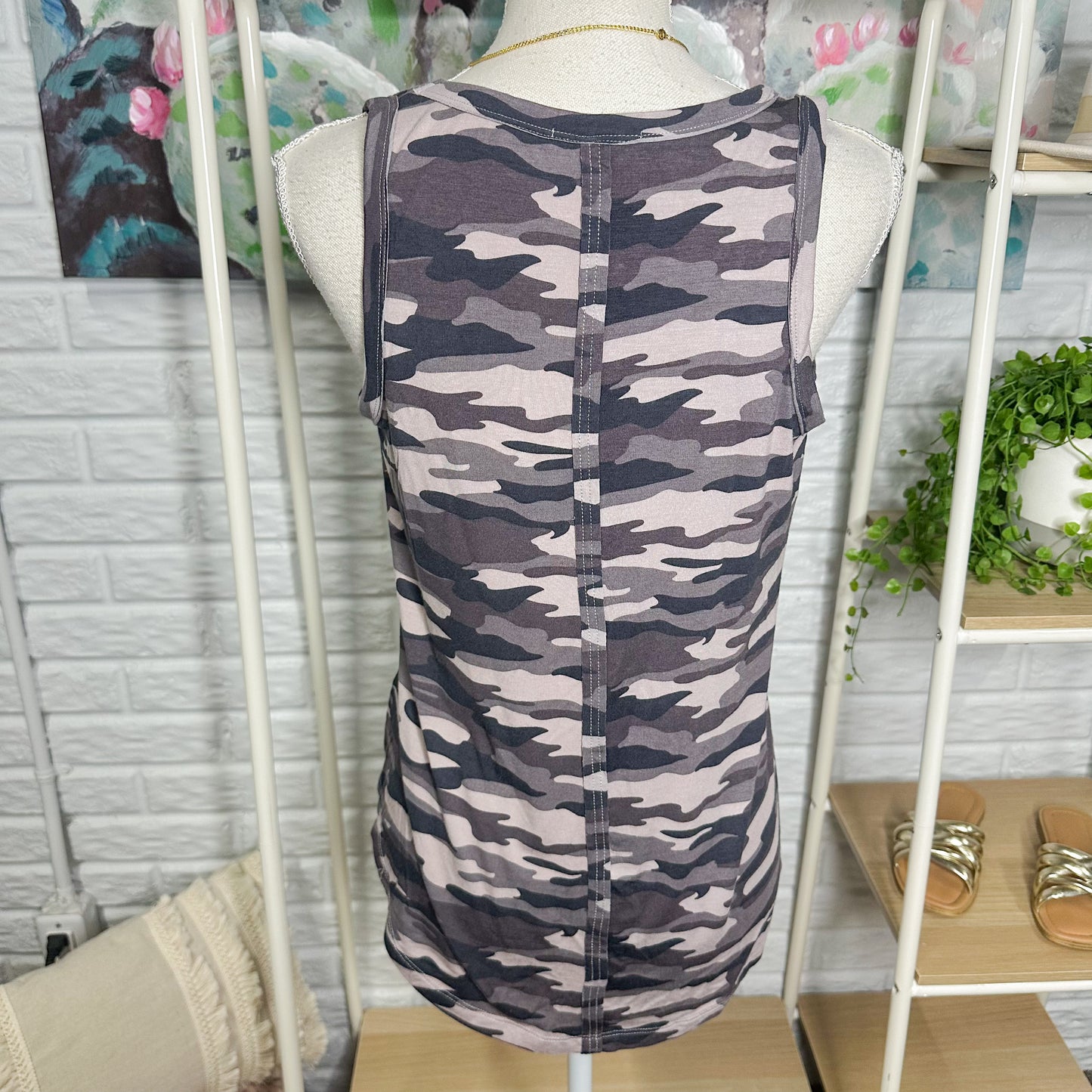 Evereve Liv Tunic Tank Camo Size Small