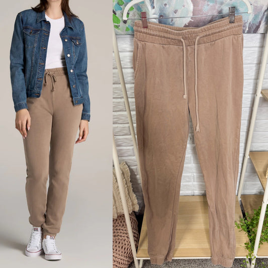 American Tall FLEECE SLIM-FIT HIGH-WAISTED WOMEN'S GARMENT DYE SWEATPANTS IN LATTE (L/T)
