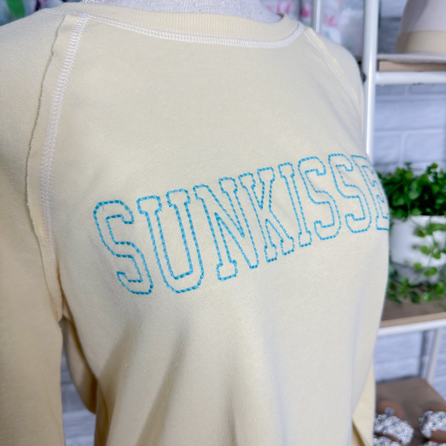 Maurice’s New Sunkissed Embroidered Sweater (XS)