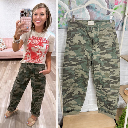 Universal Threads Camo Cargo Pants (2)