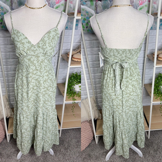 Ultra Flirt New Green Floral Dress (M)