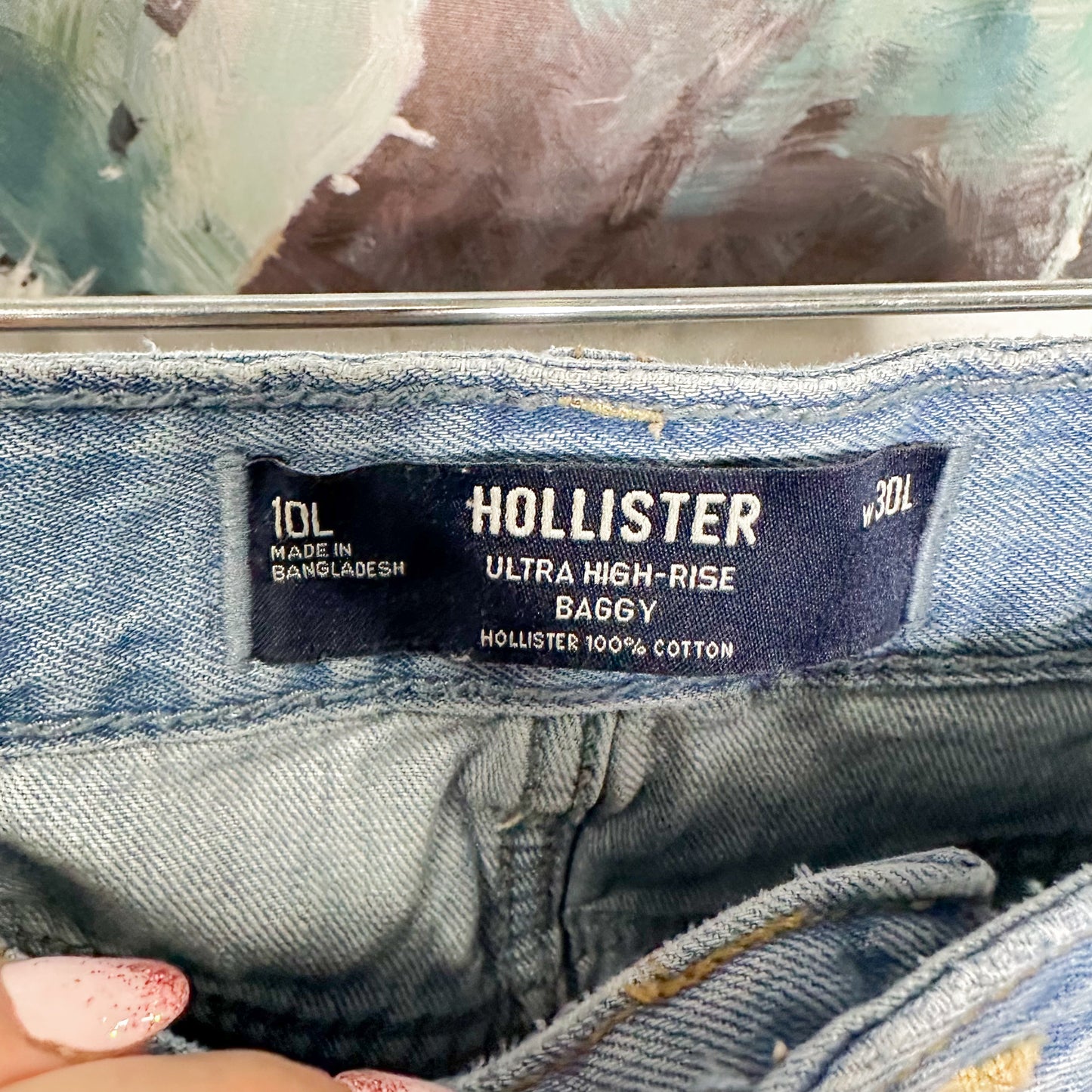 Hollister Ultra High Rise Baggy Jean (10L)