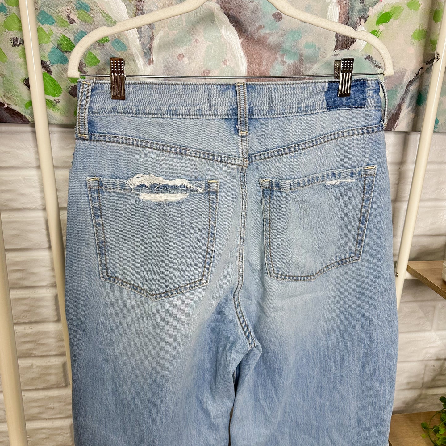 Hollister Ultra High Rise Baggy Jean (10L)