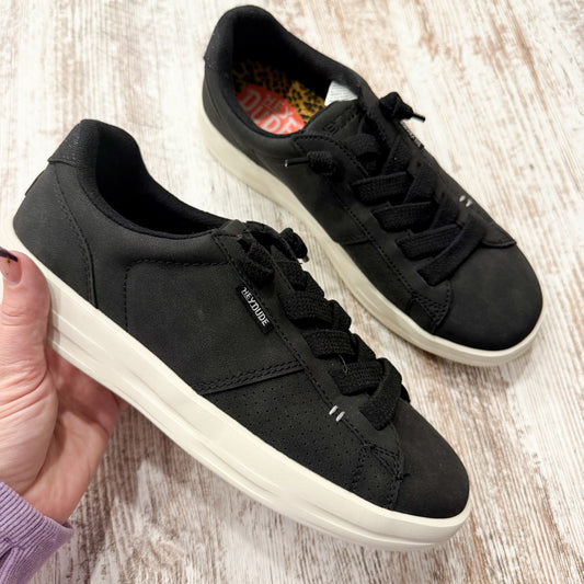 HEYDUDE Black Sneakers (9)