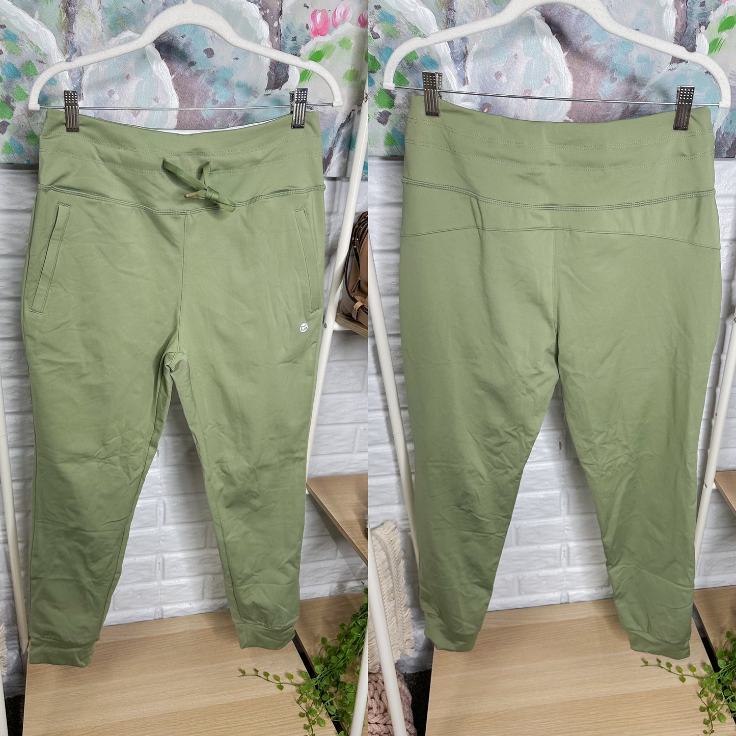 G Gradual Sage Fleece Lined Joggers (L)