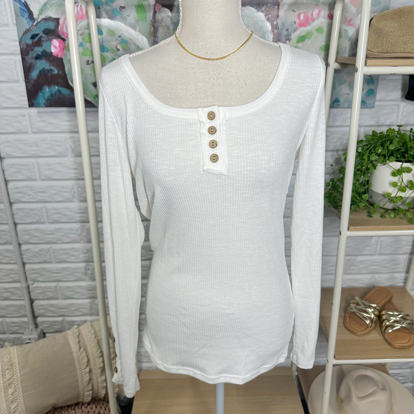 Kissfix New White Henley Long Sleeve Top (M)