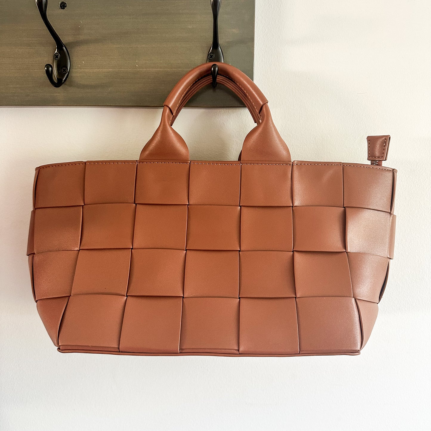 Bostanten New Brown Cruze Woven Leather Handbag