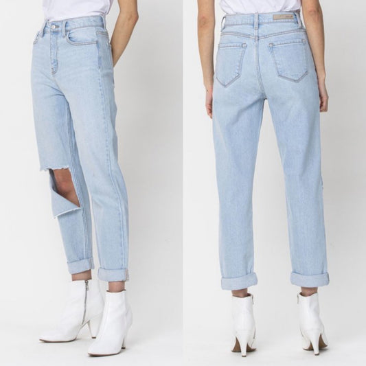 Cello Light Wash High Rise Mom Jeans Size 9