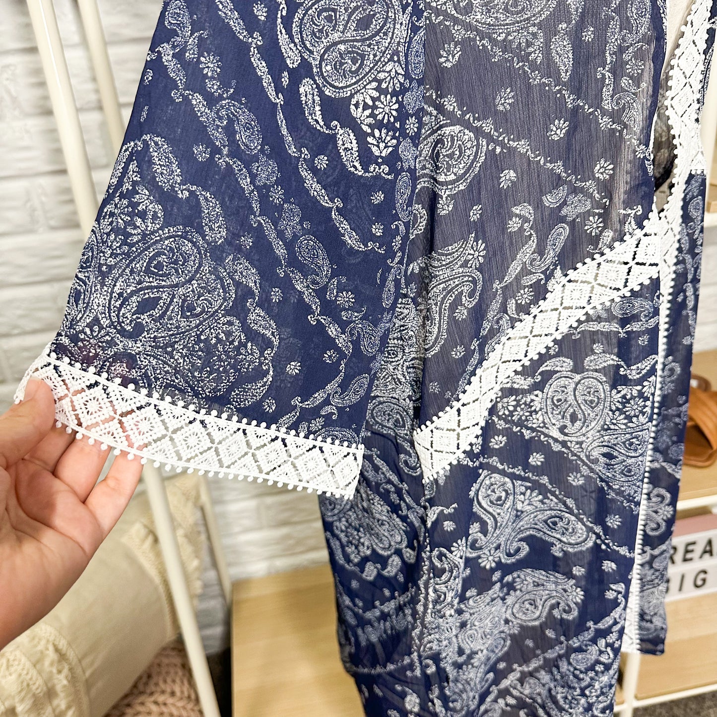 Maurice’s Paisley Crochet Trim Kimono Size Small