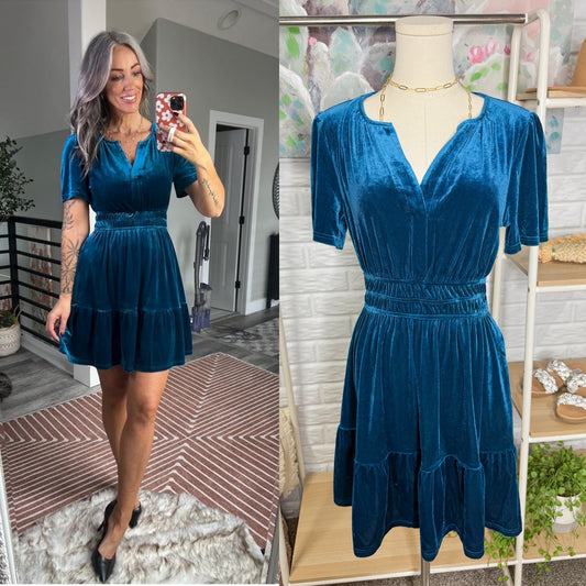 Simplee New Velvet Cocktail Dress (S)