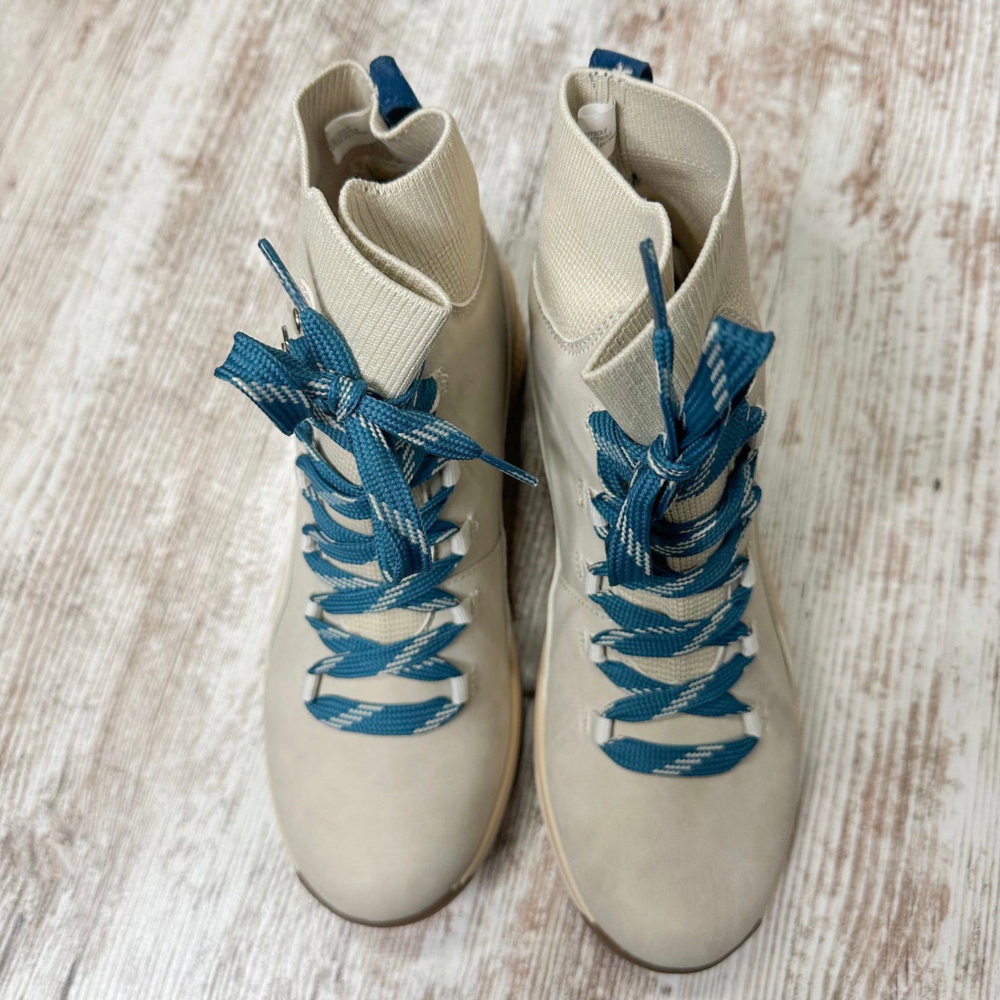 Maurice’s New Addie Hiker Hybrid Boot Size 6