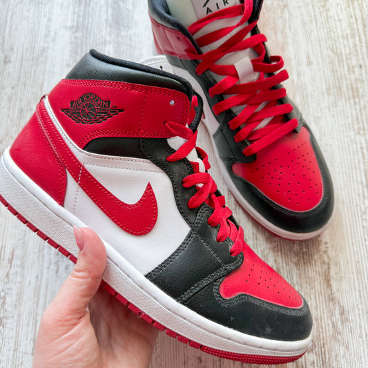 Nike Air Jordan 1 Retro Mid Red Black Chicago Bred Shoes (9.5)