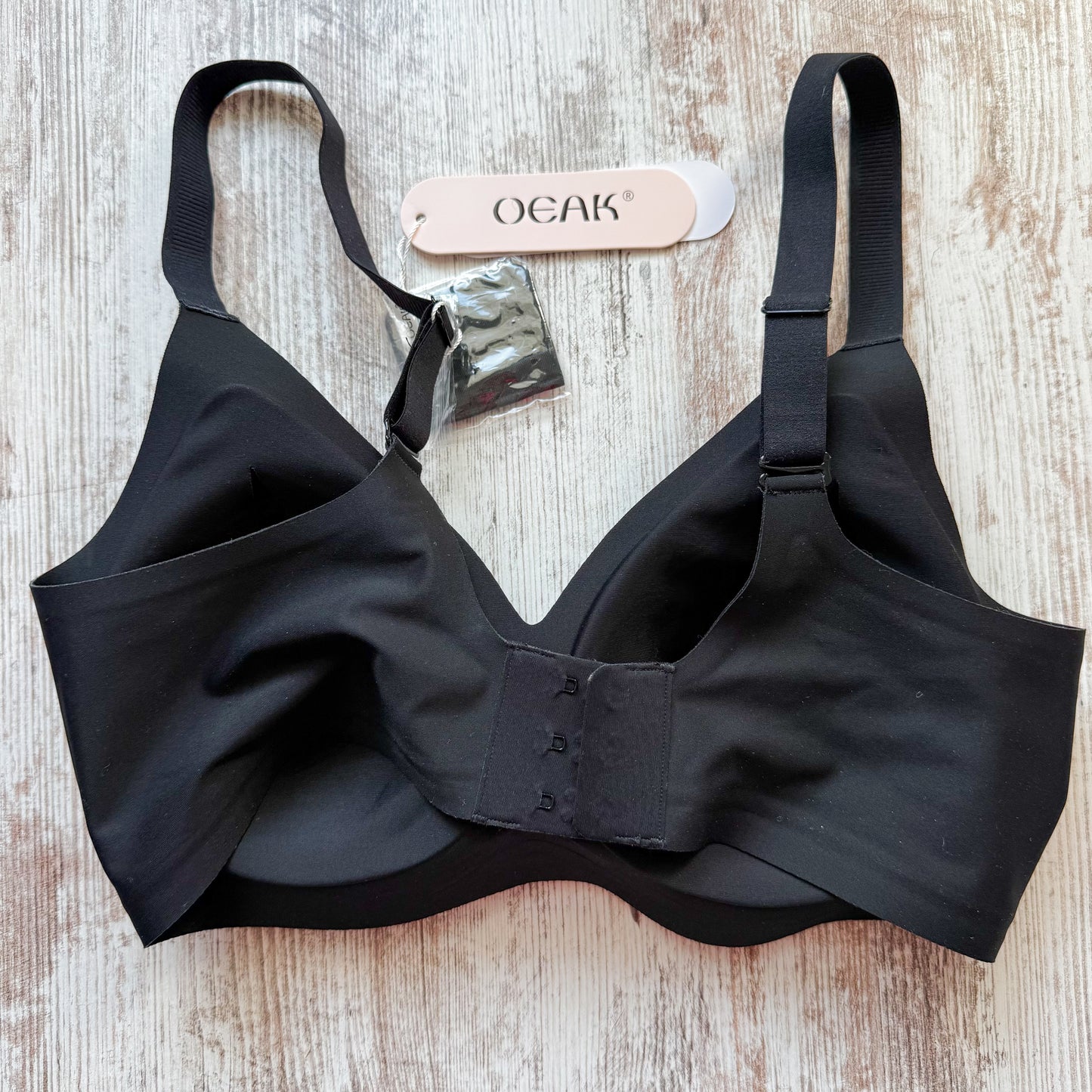 OEAK New Wireless Bra Bundle in Black and Cream (M)