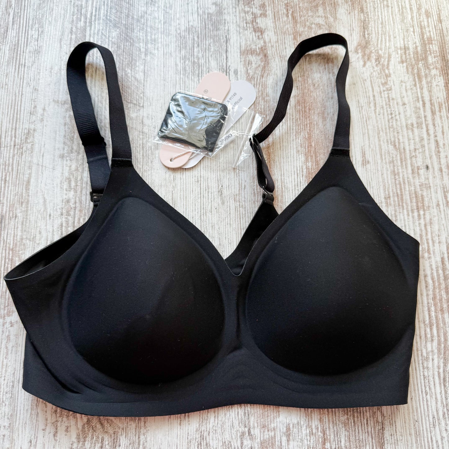 OEAK New Wireless Bra Bundle in Black and Cream (M)