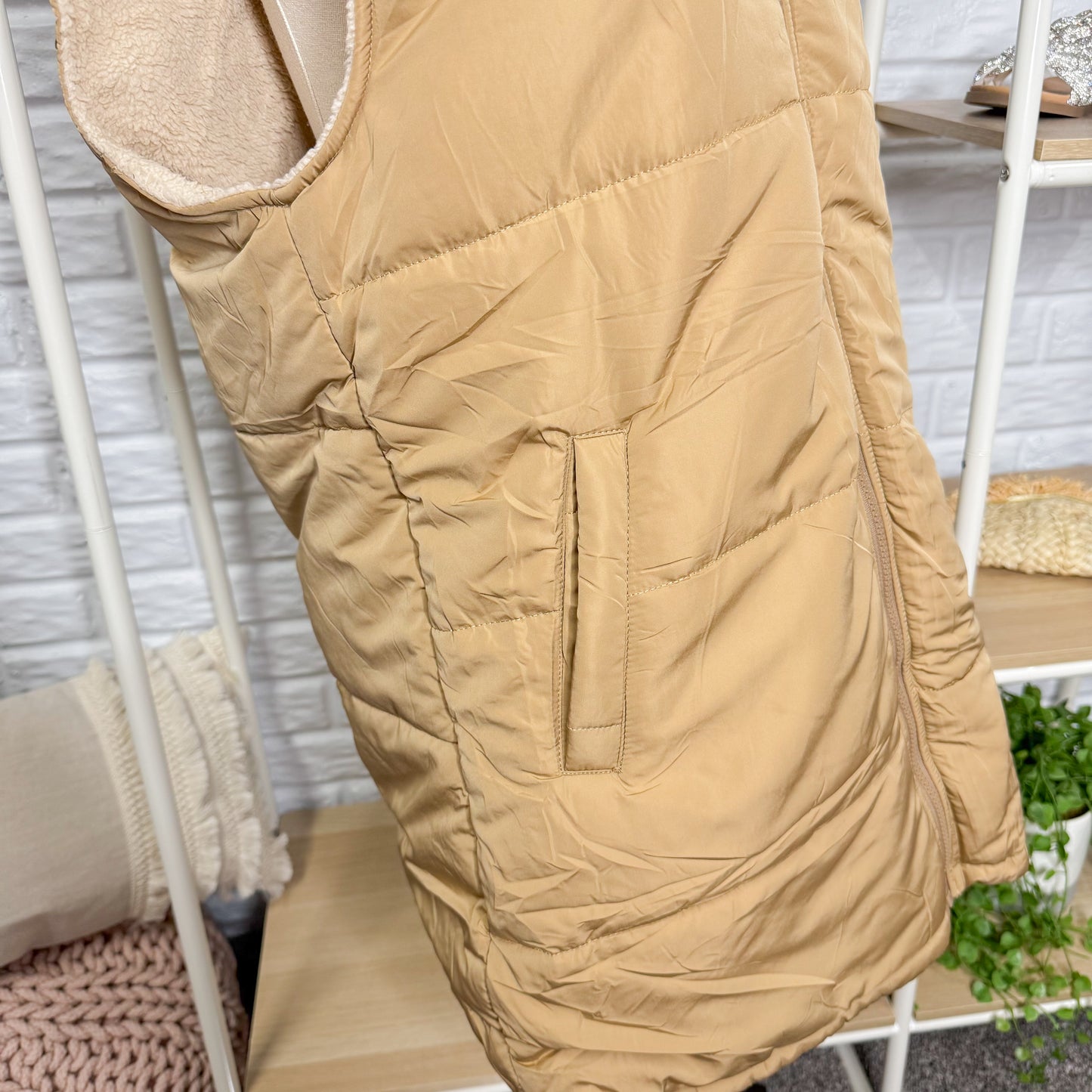 Prettygarden Light Camel Reversible Fleece Long Vest (M)