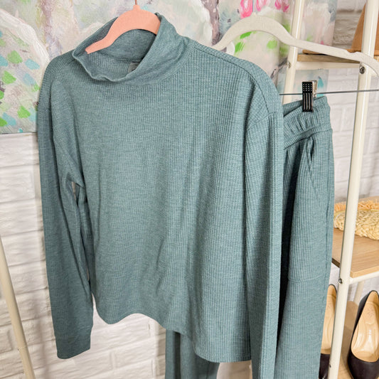 Lou & Grey Jogger Mock Neck Sweater Set (XS)