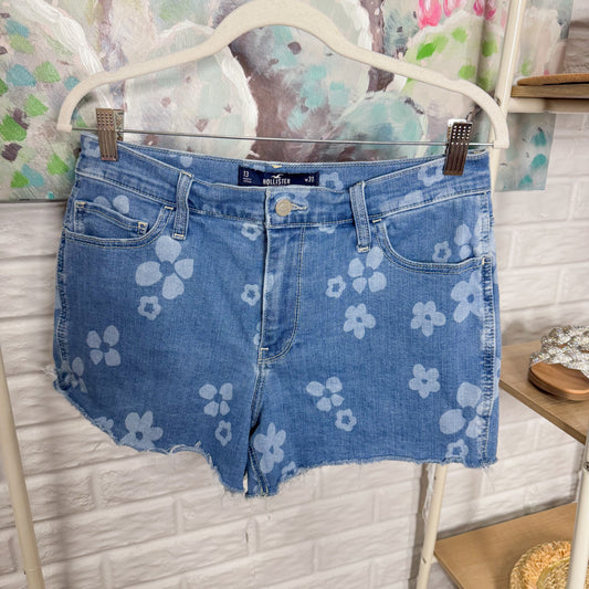 Hollister High Rise Flower Shorts 3” (13/31)