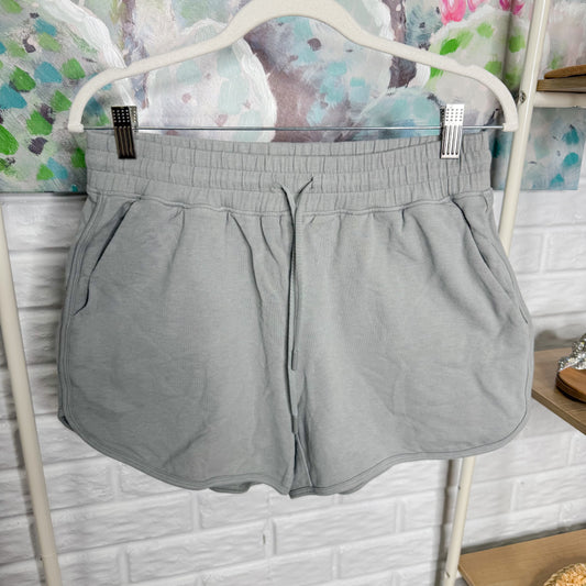 CRZ Yoga New Grey Athletic Shorts (M)