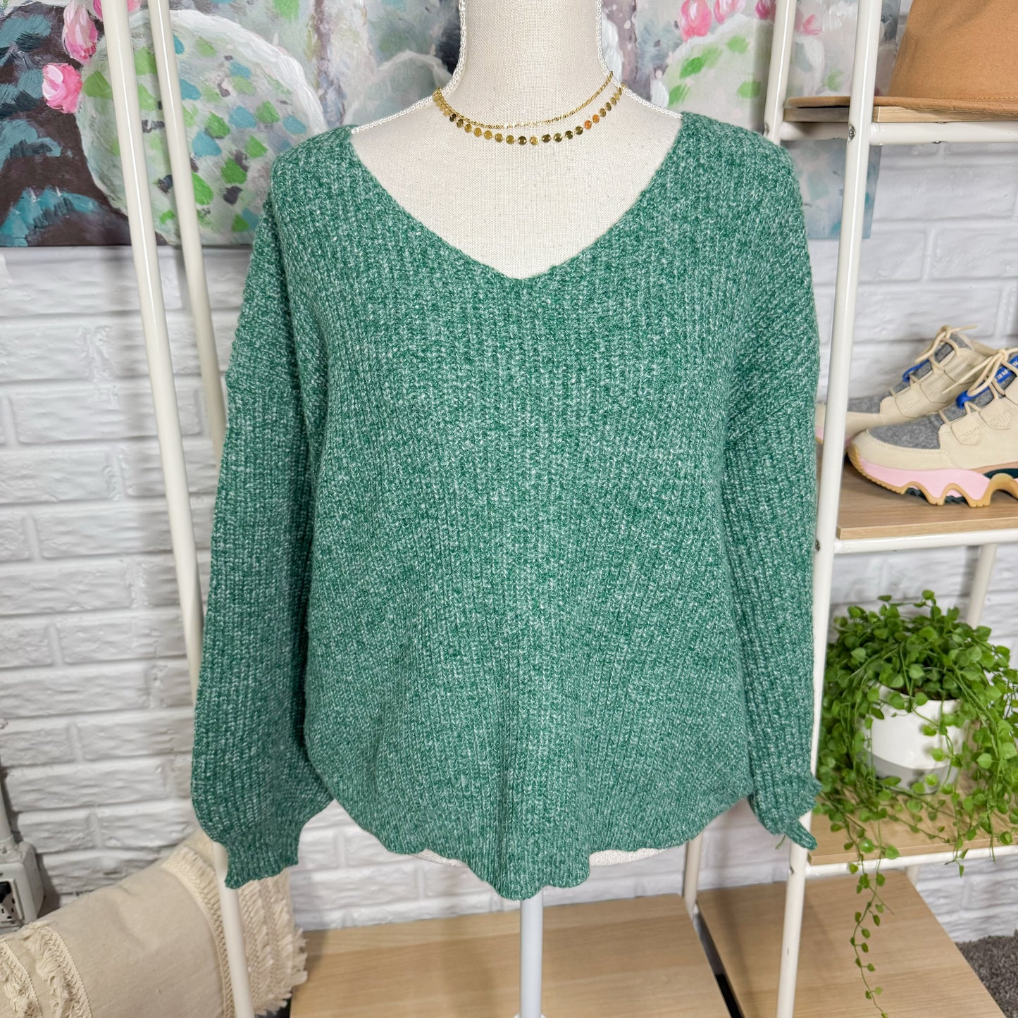 Cupshe Green V-Neck Drop Shoulder Long Sleeve Sweater (M)