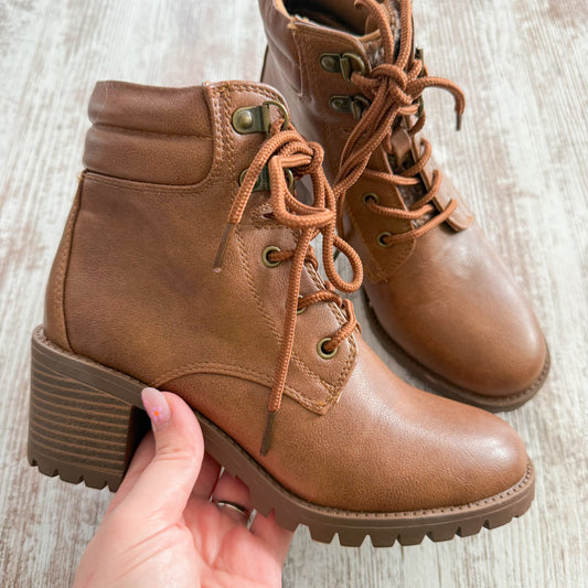Maurice’s SuperCush Brittany Block Heel Hiker Boot (6)